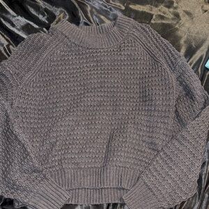 Universal thread sweater